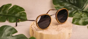 ویژگی های عینک های چوبی